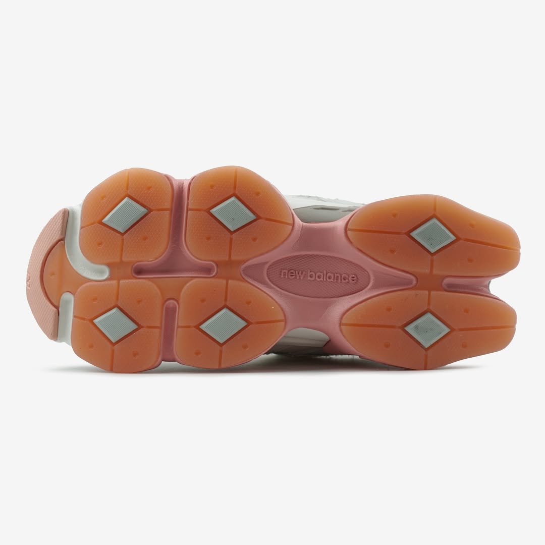 9060 Limited EDITION ''Voices - Pink Baby Shower''