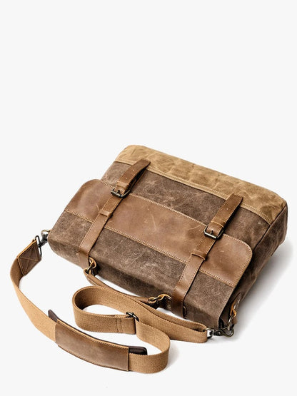 Arklen Voyager Messenger – Waxed Canvas & Leather Laptop Bag